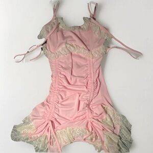 Chic Pink Lace Chemise
